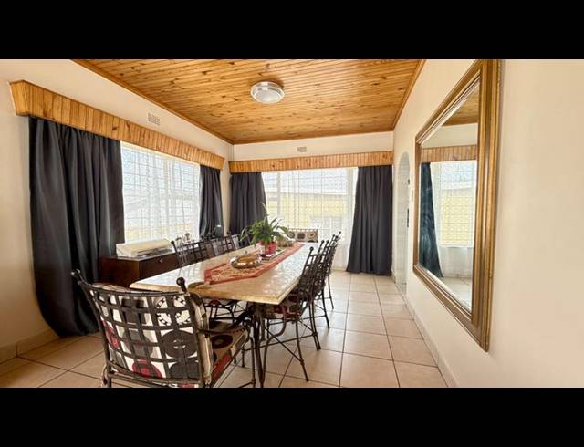 4 BEDROOM HOUSE FOR SALE IN RISANA